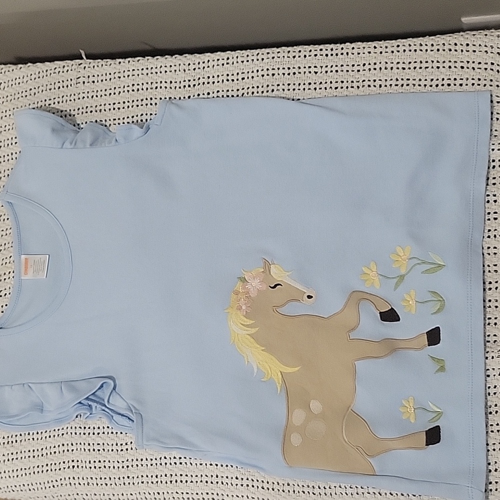 Flutter sleeve embroidered horse top